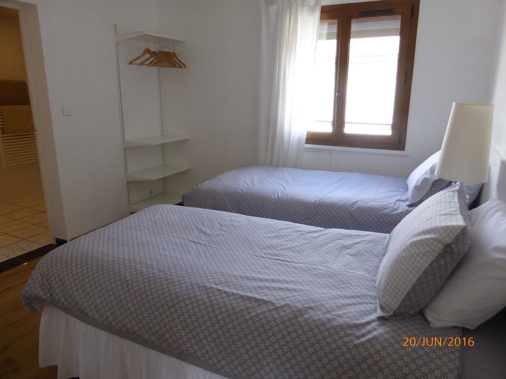 Bedbreakfastbikespyrenees Bed & Breakfast Loubieres Ngoại thất bức ảnh
